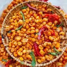 Hình ảnh Bắp sấy bò lá chanh