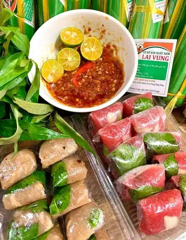 Hình ảnh SÉT NEM CHUA 10 Chiếc MIX NEM BÌ THỊT 10 Chiếc (TỔNG 20 Chiếc/320Gr)
