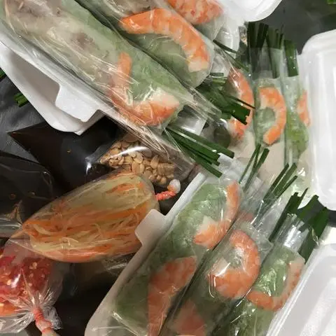 Hình ảnh Cuốn Thịt nạc 