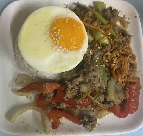 Hình ảnh Cơm Xào Bò Xốt Bullgogi Trứng 