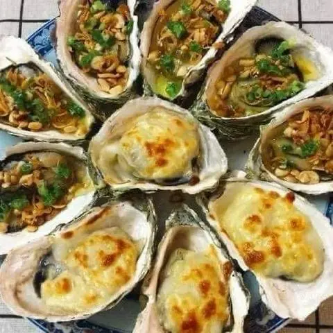 Hình ảnh hàu nướng muối ớt một con