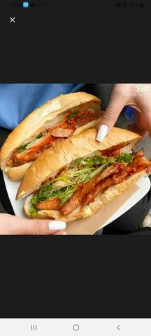Hình ảnh Bánh Mì gà xé cuộn trứng