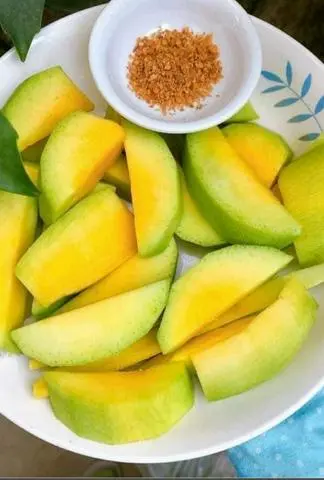 Hình ảnh Bánh tráng tỏi hành phi 
