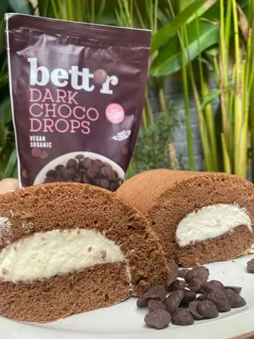 Hình ảnh Bánh bông lan cuộn kem choco hữu cơ