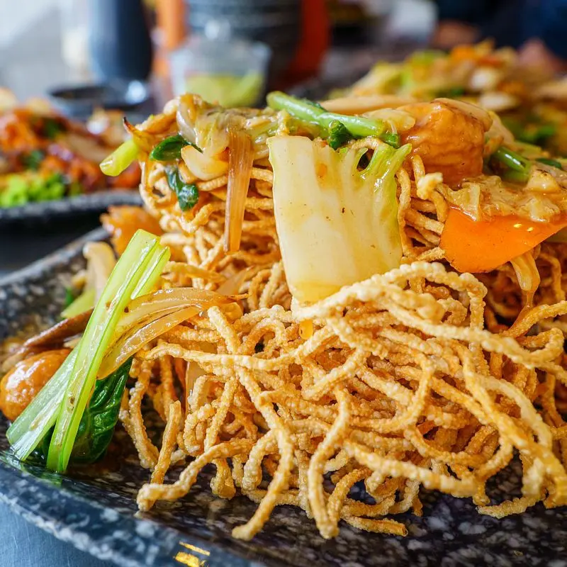 Hình ảnh Mì xào giòn bò
