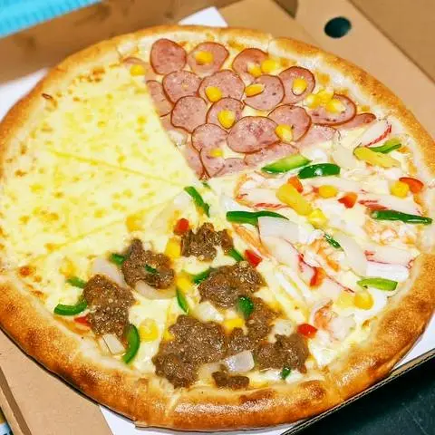 Hình ảnh PIZZA 4 VỊ MIX SẲN BÒ HẢI SẢN  XÚC XÍCH PHÔ MAI
