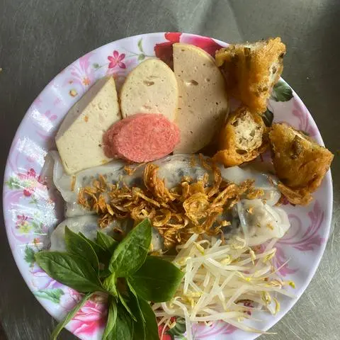 Hình ảnh Bánh cuốn nóng thập cẩm