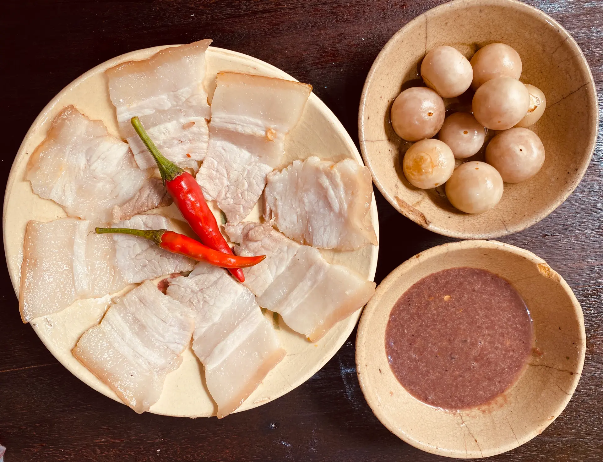 Hình ảnh Cơm thịt luộc cà pháo mắm tôm
