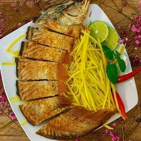 Hình ảnh Cá thác lát chiên giòn