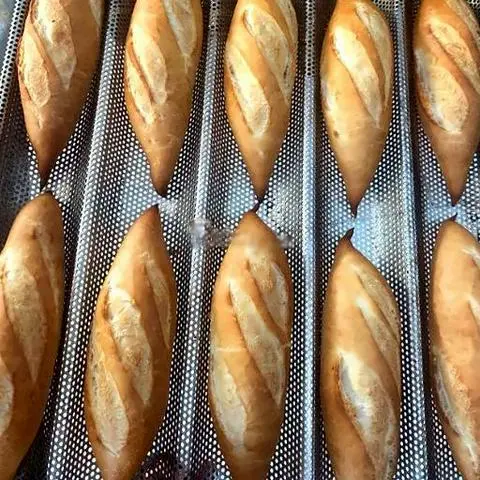 Hình ảnh Bánh mì không (4 ổ)