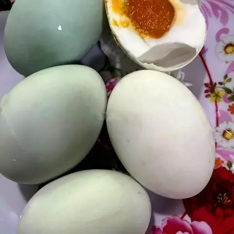 Hình ảnh Cháo trắng trứng vịt muối