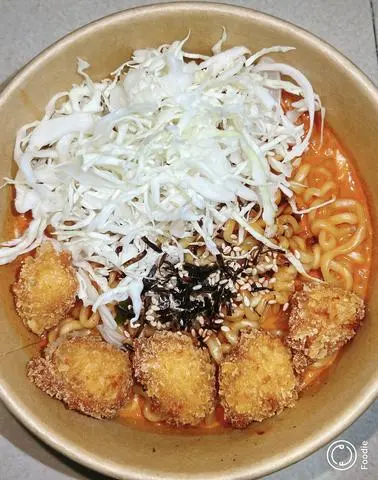 Hình ảnh Mỳ gà cay sốt kem