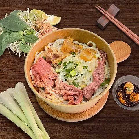 Hình ảnh Bún bò Huế tái gân