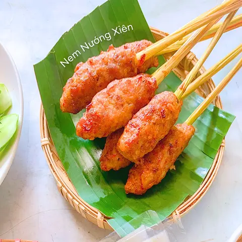 Hình ảnh Nem Nướng Xiên (1 Cây)