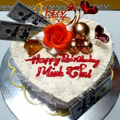Hình ảnh Bánh Bắp Trái Tim 16cm  (Mẫu Mã Tùy Thời Điểm)