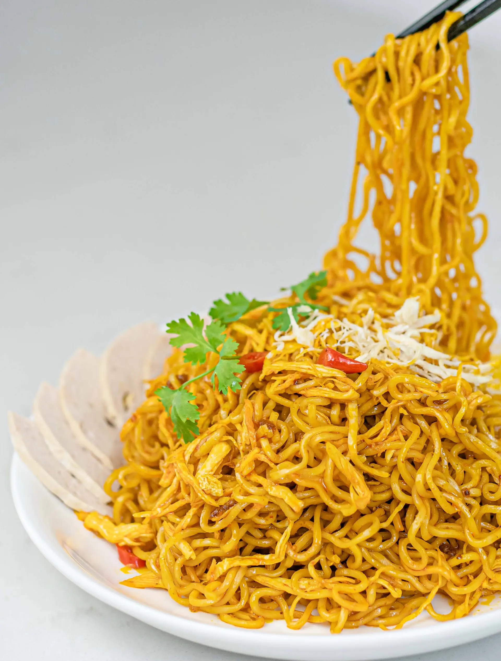 Hình ảnh mì xào thêm