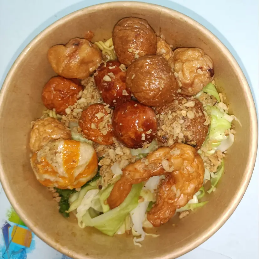 Hình ảnh Mì trộn cá viên