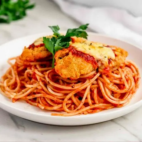 Hình ảnh Mì Ý nugget sốt cà chua