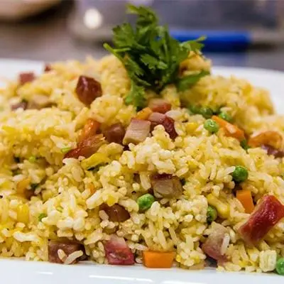 Hình ảnh Cơm Chiên Xá Xíu + 1 Nước
