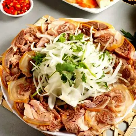 Hình ảnh Bê thui nóng 3 lạng