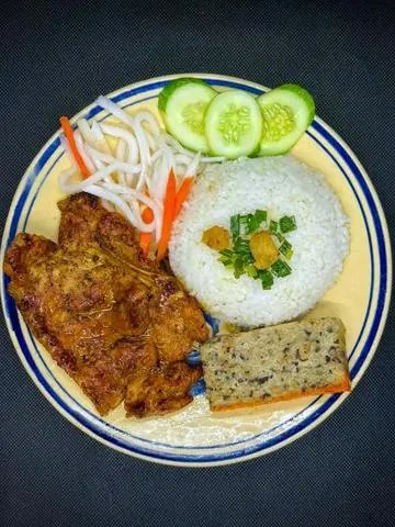 Hình ảnh Cơm Tấm Sườn Chả 