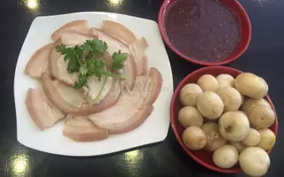 Hình ảnh Cơm thịt luộc cà pháo mắm tôm