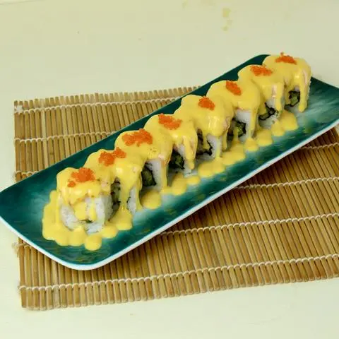 Hình ảnh ROLL CÁ HỒI PHOMAI