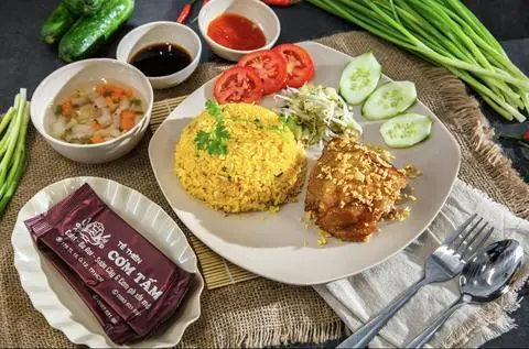 Hình ảnh Gà nhỏ xốt mắm tỏi thêm - ko cơm