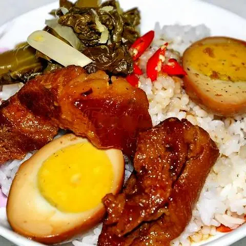 Hình ảnh Cơm thịt kho trứng