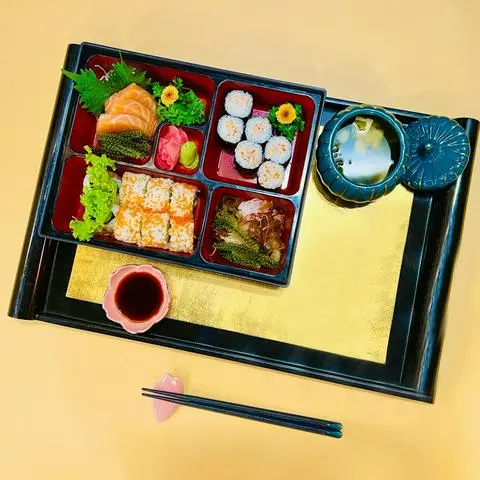 Hình ảnh SET00 - Sushi Bento - Bento Sushi & Sashimi Cá hồi
