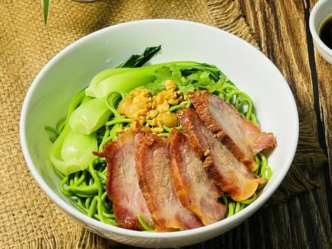 Hình ảnh Mì xá xíu