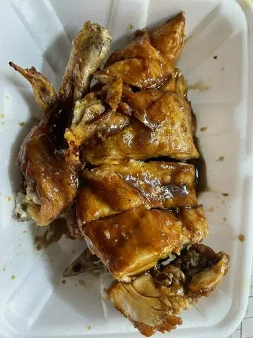 Hình ảnh Gà nướng ngũ vị da giòn - nửa con