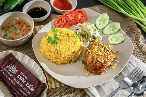 Hình ảnh Gà nhỏ xối mỡ thêm - ko cơm