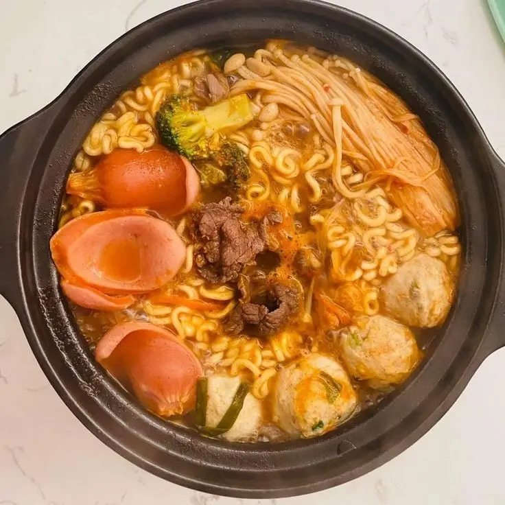 Hình ảnh Mỳ Kim Chi Ba Chỉ Bò Mỹ