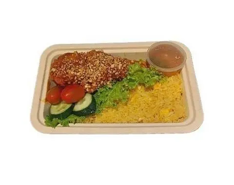 Hình ảnh Cơm chiên gà xốt mắm bơ tỏi