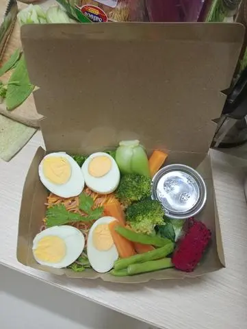 Hình ảnh Salad Trứng luộc + rau củ mix