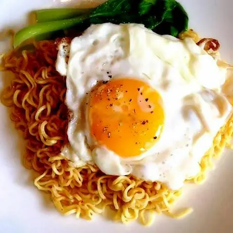 Hình ảnh Mì xào trứng