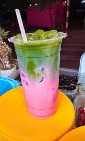 Hình ảnh Matcha latte mây hồng thái 700ml