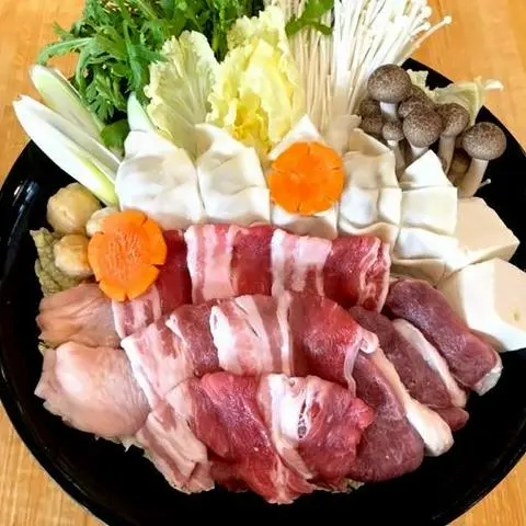 Hình ảnh Lẩu Thịt Tổng Hợp