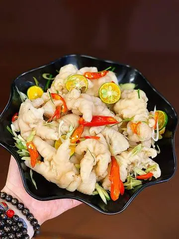 Hình ảnh Chân Gà Xả Tắc