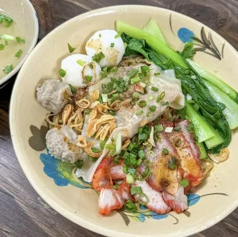 Hình ảnh Combo 3 Sủi cảo nhân thịt trộn thập cẩm trứng (Onsen/Ốpla) sốt Hoishin