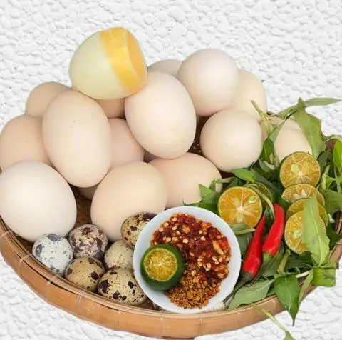 Hình ảnh Trứng Chấm MUỐI Tắc Ớt Rim (Hủ Nhỏ-Không BT)