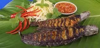 Hình ảnh Cá trê chiên - mắm gừng - Xoài