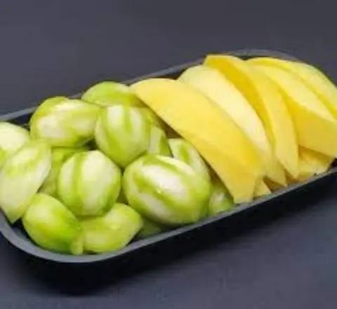 Hình ảnh Xoài Keo và Cóc Non Muối Tây Ninh giòn ngon 500gr
