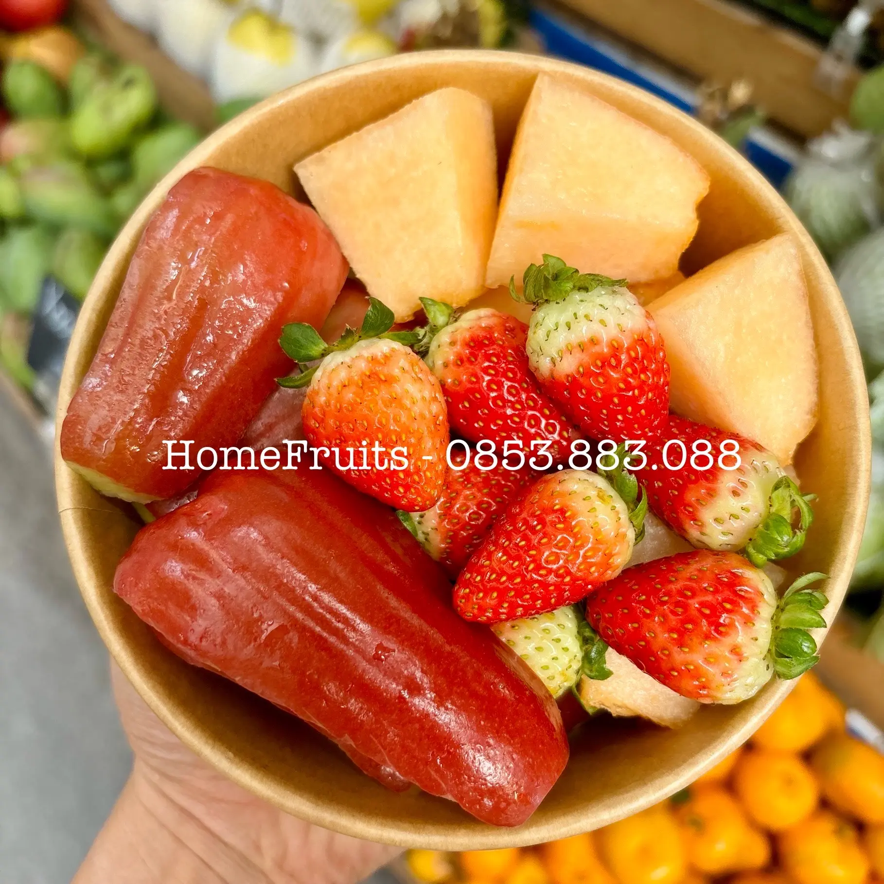 Hình ảnh Hộp 450g Dâu tây, Roi đỏ, Dưa vàng