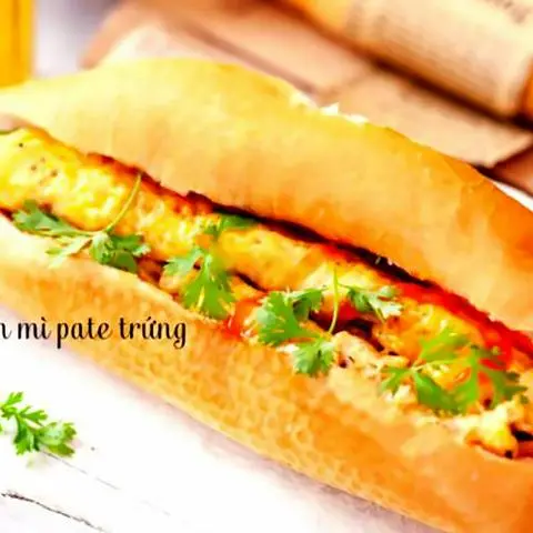 Hình ảnh Bánh mì trứng - chà Bông