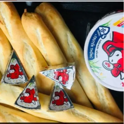 Hình ảnh Bành mì que phô mai đường