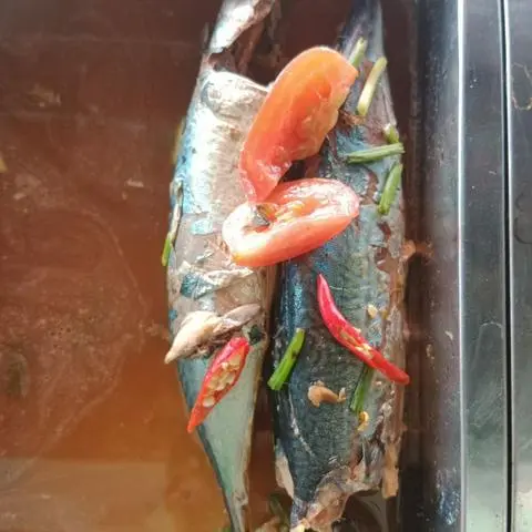 Hình ảnh Cơm Cá Nục Kho Cà Chua 