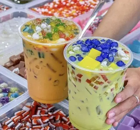 Hình ảnh trà sữa thập cẩm ly khổng lồ 