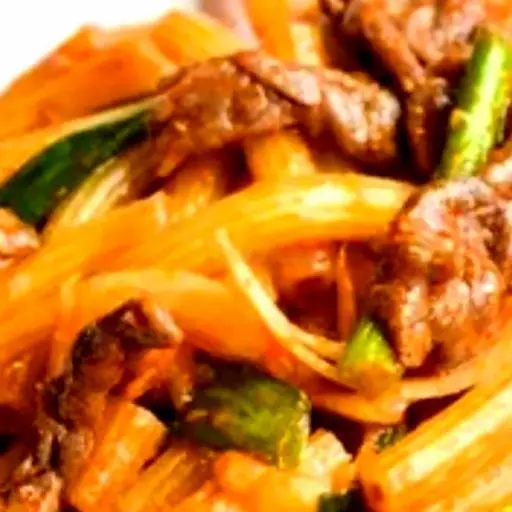 Hình ảnh Nui xào bò